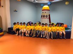 -小门牙好性格托育(北外滩中心)