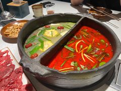-贵府酸汤牛肉火锅·贵州老字号(飞山街店)