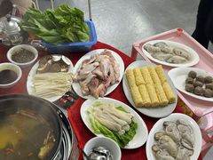 -花苑美食横琴生蚝火锅(拱北粤华路店)