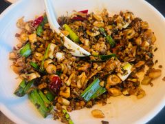-老唐三下锅 ·张家界地标美食(溪布街店)