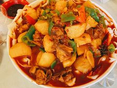 特色的大盘鸡-维吾尔餐厅(宜山路店)