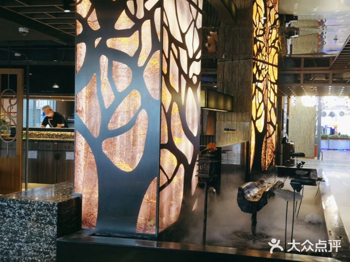 湊湊火锅·茶憩(南京东路悦荟店)图片