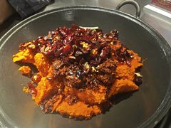 -鹿鸣山草本茶香火锅(园西路店)