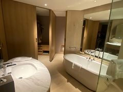 -上海佘山世茂艾美酒店