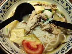 原汤一品土鸡面线-蒙自源米线大王(东站店)