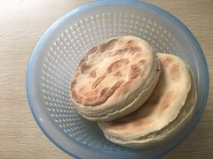 白吉饼-邢老三肉丸胡辣汤腊牛肉夹馍(华阴分店)