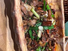 -老滇山寨•云南特色菜•地方菜•民族风情歌舞表演(金碧店)