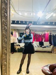 -月月婚纱礼服仓储店(王府井店)