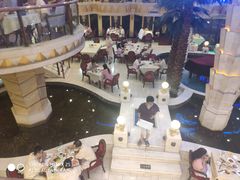 -碧中海汤泉汗蒸酒店