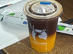 -瑞幸咖啡(东方广场中庭店)