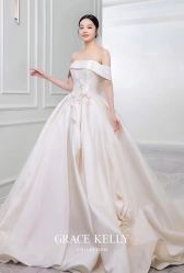 -GRACE KELLY婚纱与礼服(天津店)
