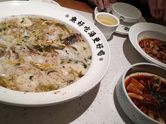 -江渔儿酸菜鱼·拔草餐厅(虎门君乐汇店)