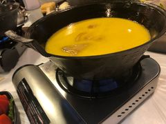 -鲜入围煮花胶鸡海鲜火锅