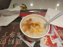 -麦当劳(汉口火车站候车室店)