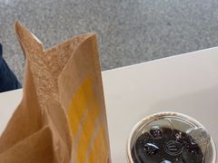 -麦当劳(鄂尔多斯机场店)