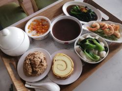 -爱陪伴一对一月子中心(融侨店)