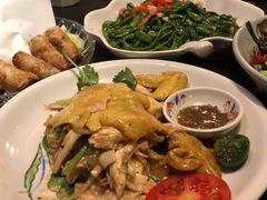 越式盐焗麻油鸡-大头虾越式风味餐厅(光明广场店)
