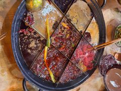 牛油锅底-正南齊北重庆老火锅(光华村直营店)