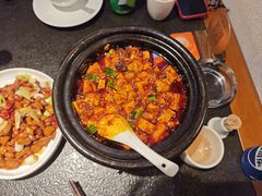 -万重锦·人文川菜馆(骡马市店)