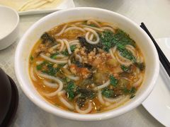 过桥米线-蝴蝶泉宾馆-中餐厅