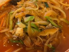 辣海鲜面-桃园中华料理炸酱面(燕儿岛路店)