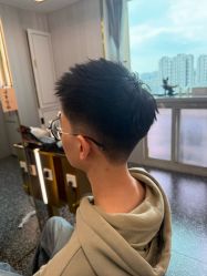 -即型男士理发工作室