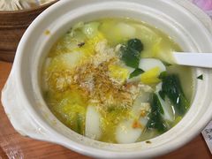 -莱莱小笼·乔艾