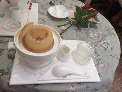 秋梨燕窝-燕庭·纯燕窝·甜品下午茶(南京西路店)