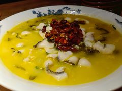 功夫老坛酸菜鱼-先启半步颠小酒馆(常熟万达广场店)