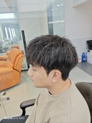 -尤司男士国潮理发馆