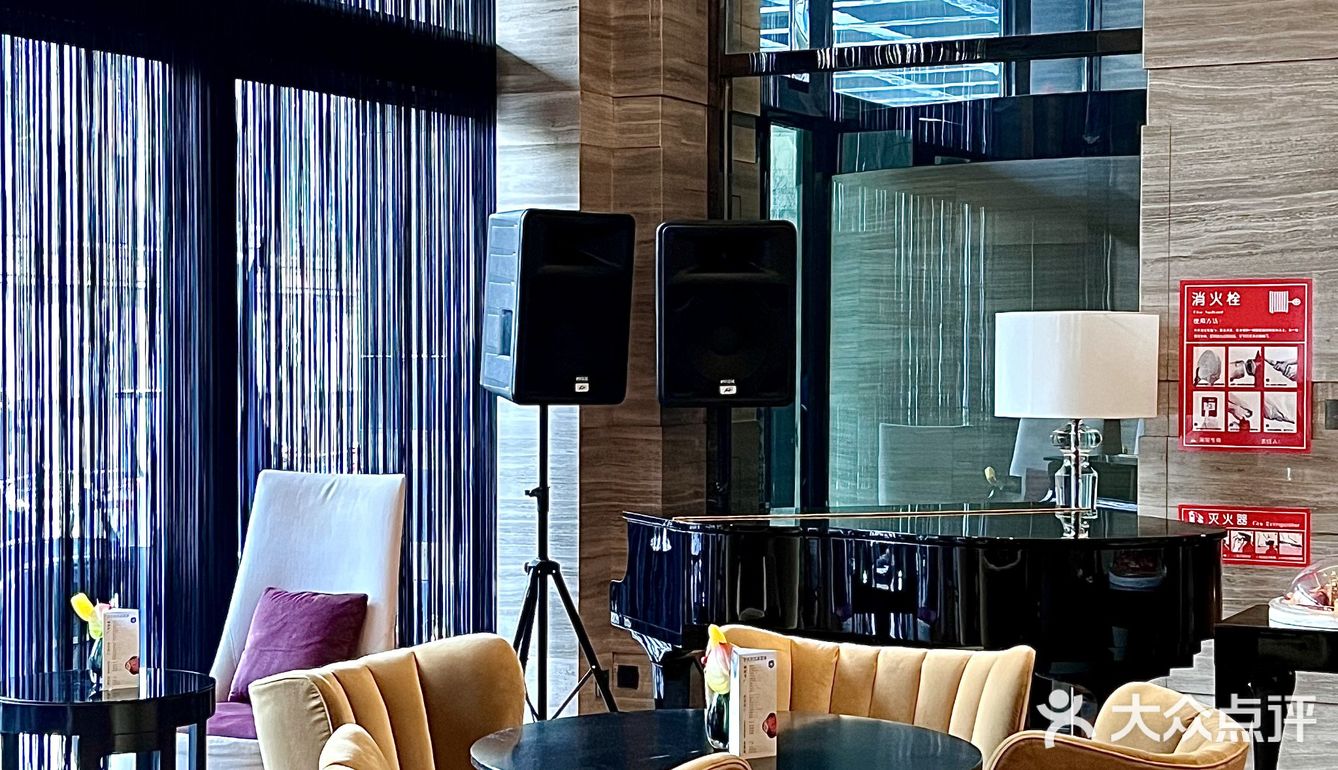 希尔顿下午茶| 故宫以东 越热越心动! 