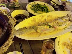 -七的湖·晚芳亭·阳澄湖农家菜·大闸蟹(莲花岛店)