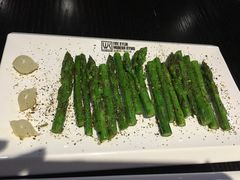 -HIHE Bistro·Oyster Bar(华熙live店)