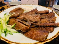 娄府酥骨带鱼-娄三少春饼·烤鸭(合生汇购物中心店)