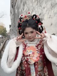 -两间半汉服工作室(平江路店)