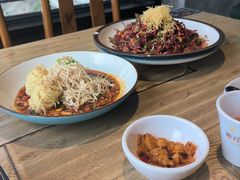 -嫩芽 ·地道重庆菜(十八梯露台夜景店)