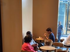 -星巴克(上海长宁来福士1F店)