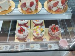 -花花卷卷·鲜食蛋糕(静安久光百货店)