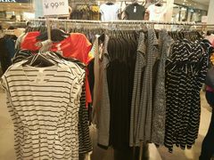 -H&M(鹏欣水游城店)