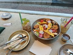 -野草莓自由市场