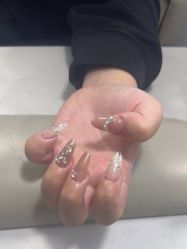 -瞧·享轻奢美甲美睫