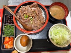 牛气肥腹烧肉饭-牛邸·烧肉饭(来福士店)