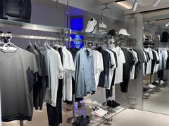 -迪桑特DESCENTE(青岛山东路万象城店)