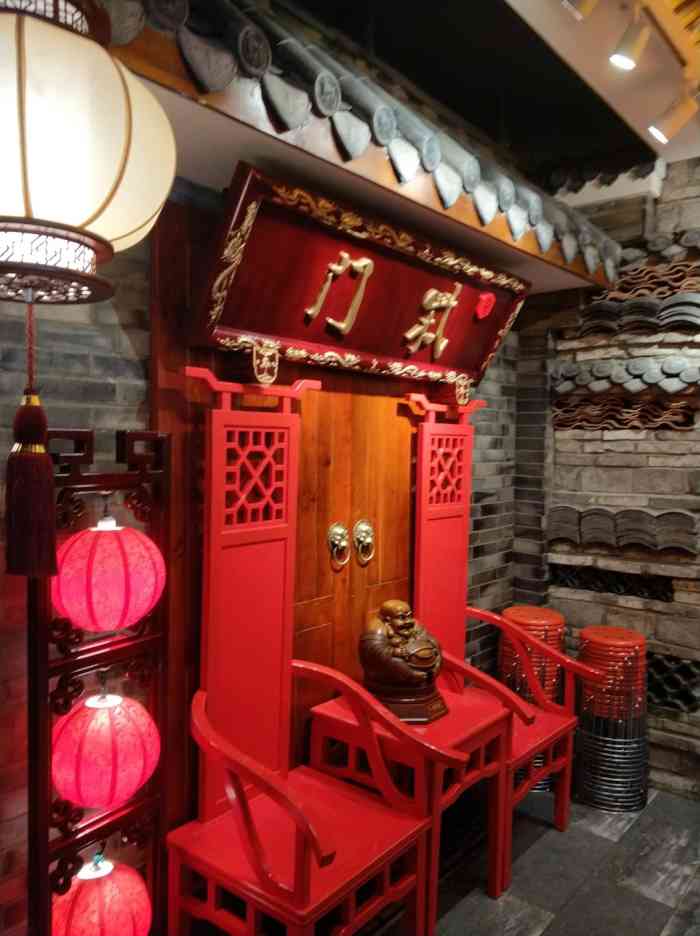 天府大柴门生态火锅(春熙路旗舰店)-"这家火锅位于青年路九龙广场对面