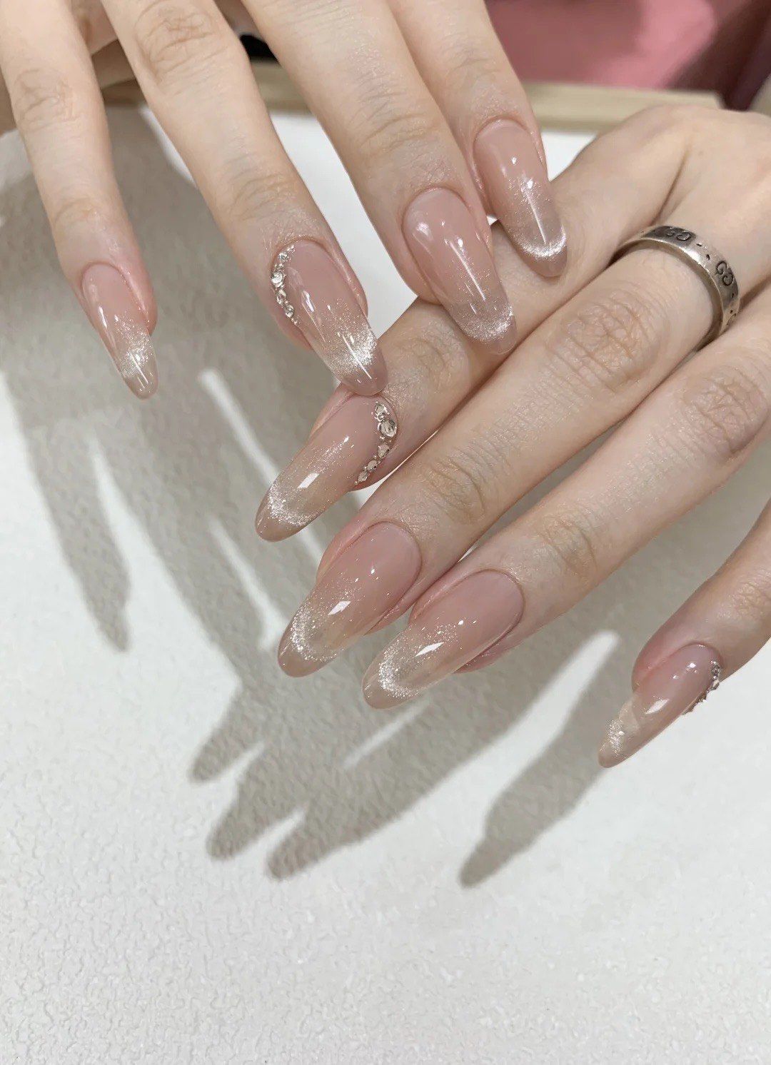 渐变法式猫眼美甲