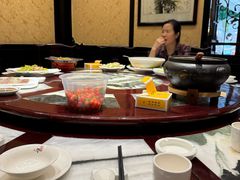-蔼若春.传承三十年云南菜(金碧公园店)