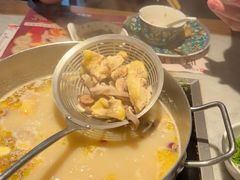 -尚尚仙·酸汤猪手·猪肚鸡火锅(华联万柳购物中心店)