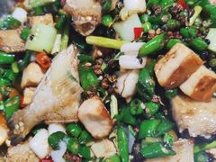 香辣耗儿鱼-味老大土碗菜(中山三路店)