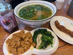 -杨记清芳牛肉拉面(京广路店)