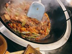 -农家柴房土灶柴火烧鸡